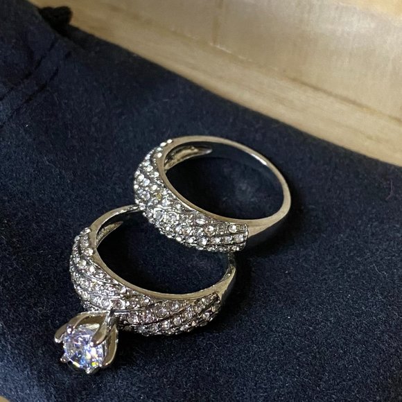 Wedding Set - Picture 3 of 3